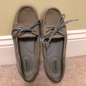 Sperry- Women’s beige Sperry Top Sider - size 6.5